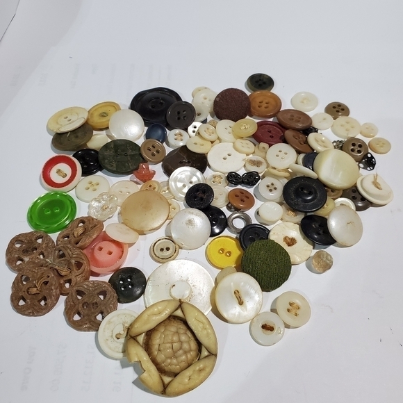 Vtg small lot of Buttons granny's drawer button collection crafting buttons - Picture 1 of 10